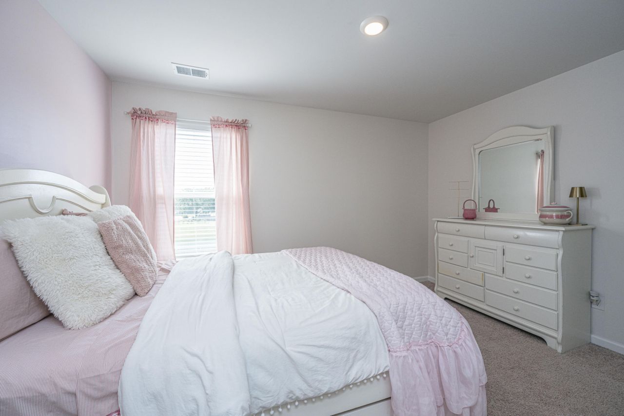 440 Blue Elderberry Run Photo 42