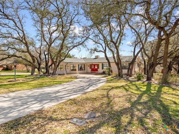 2003 Valley Oaks Drive , Harker Heights, TX 76548