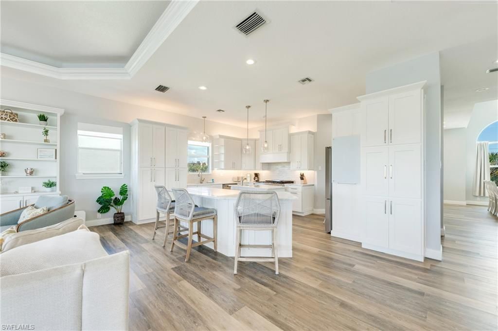 1460 Middle Gulf Dr, Sanibel, FL 33957 Photo