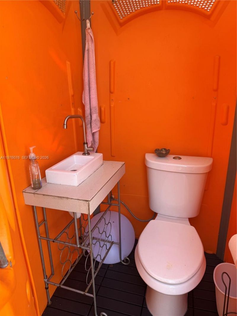 1350 NE 134th St , North Miami, FL 33161 Photo