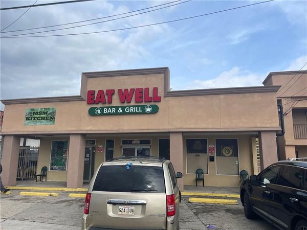 8001 DOWNMAN Road, New Orleans, LA 70126