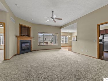 7683 Phares Drive, Lincoln, NE 68516