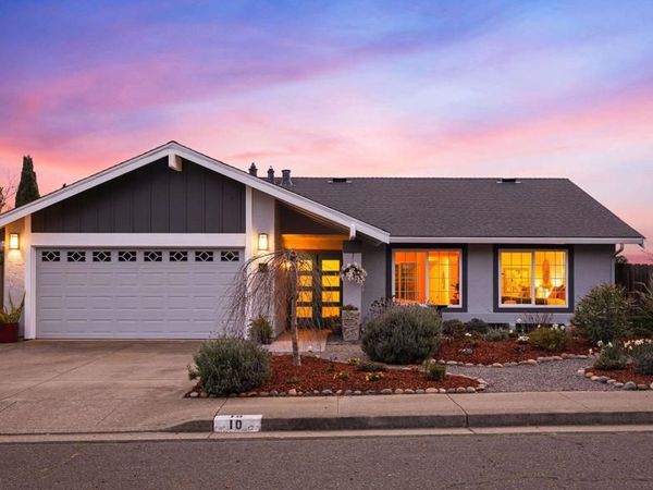 10 10 Clear Water Ct, Richmond, CA 94803