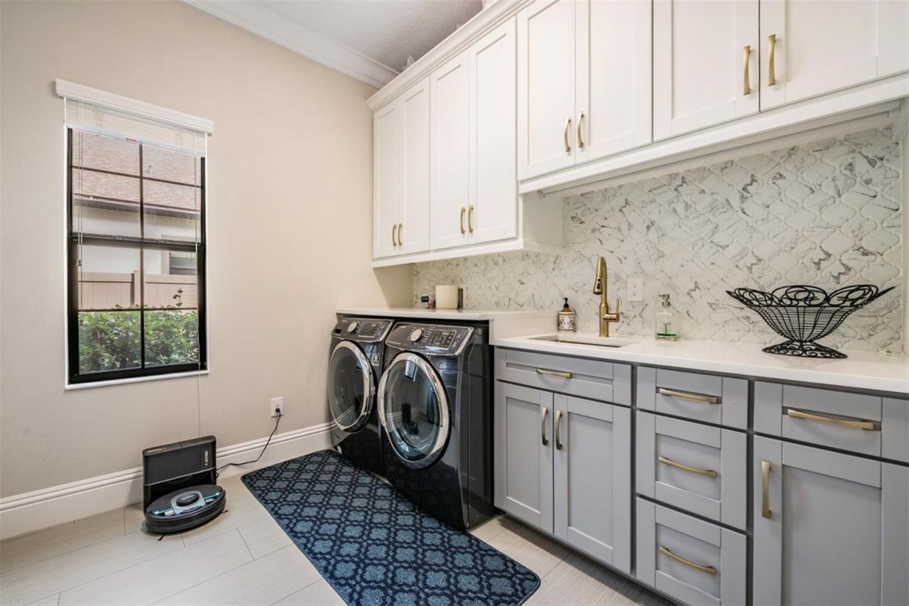 2913 Valencia Ridge Street, Valrico, FL 33596 Photo