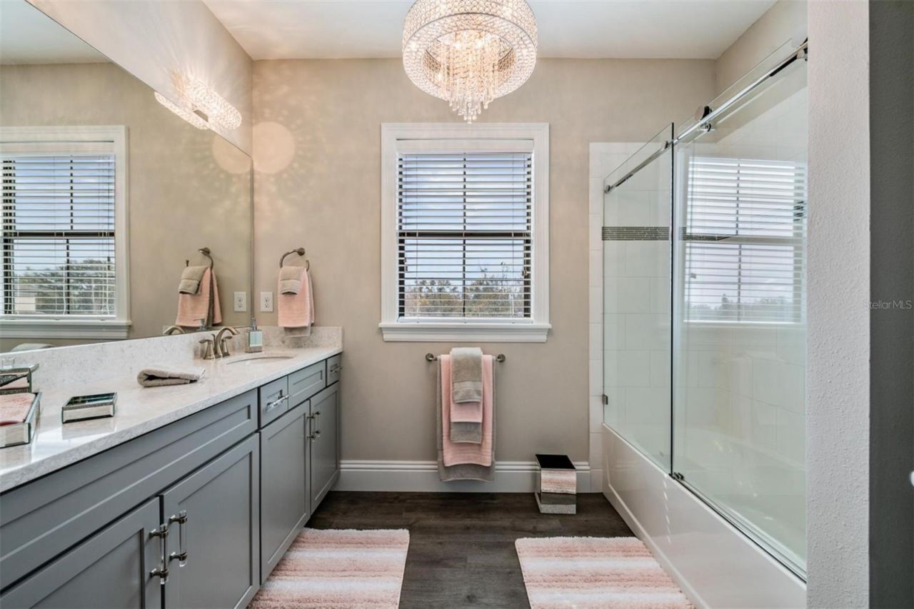 2913 Valencia Ridge Street, Valrico, FL 33596 Photo