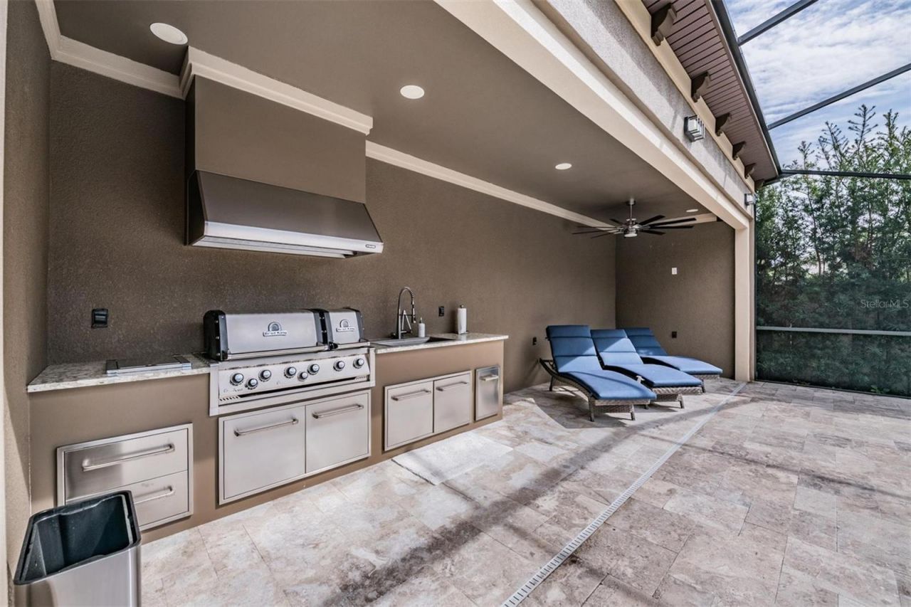 2913 Valencia Ridge Street, Valrico, FL 33596 Photo