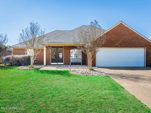 114 Sara Fox Drive, Brandon, MS 39047