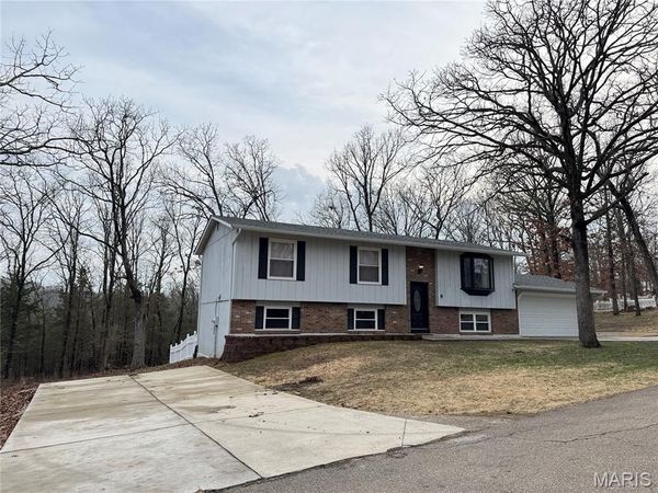 8 Dogwood Lane , Hillsboro, MO 63050