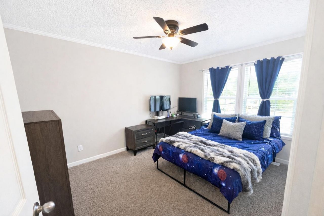 1036 Black Tom Road Photo 10