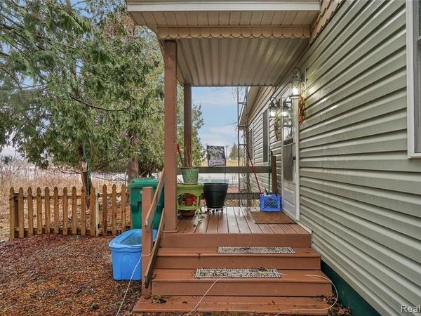 4686 Lakeview Avenue, Dayton Twp, MI 48760