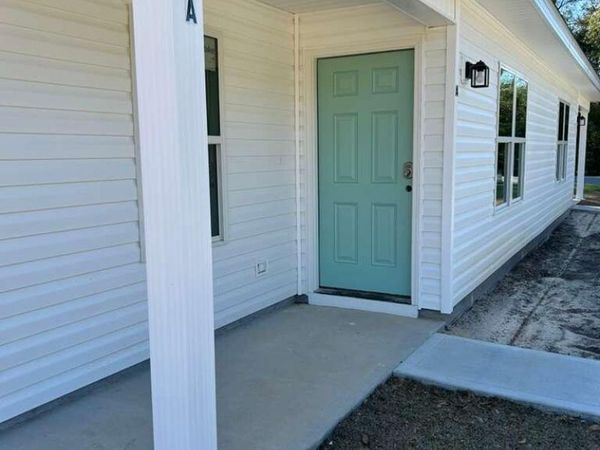 32 Constitution Avenue, Unit A-B, DeFuniak Springs, FL 32433