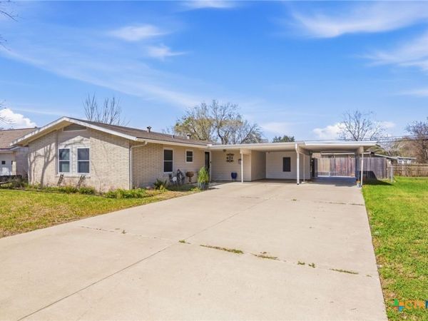 4711 Dahlia Lane , Victoria, TX 77904