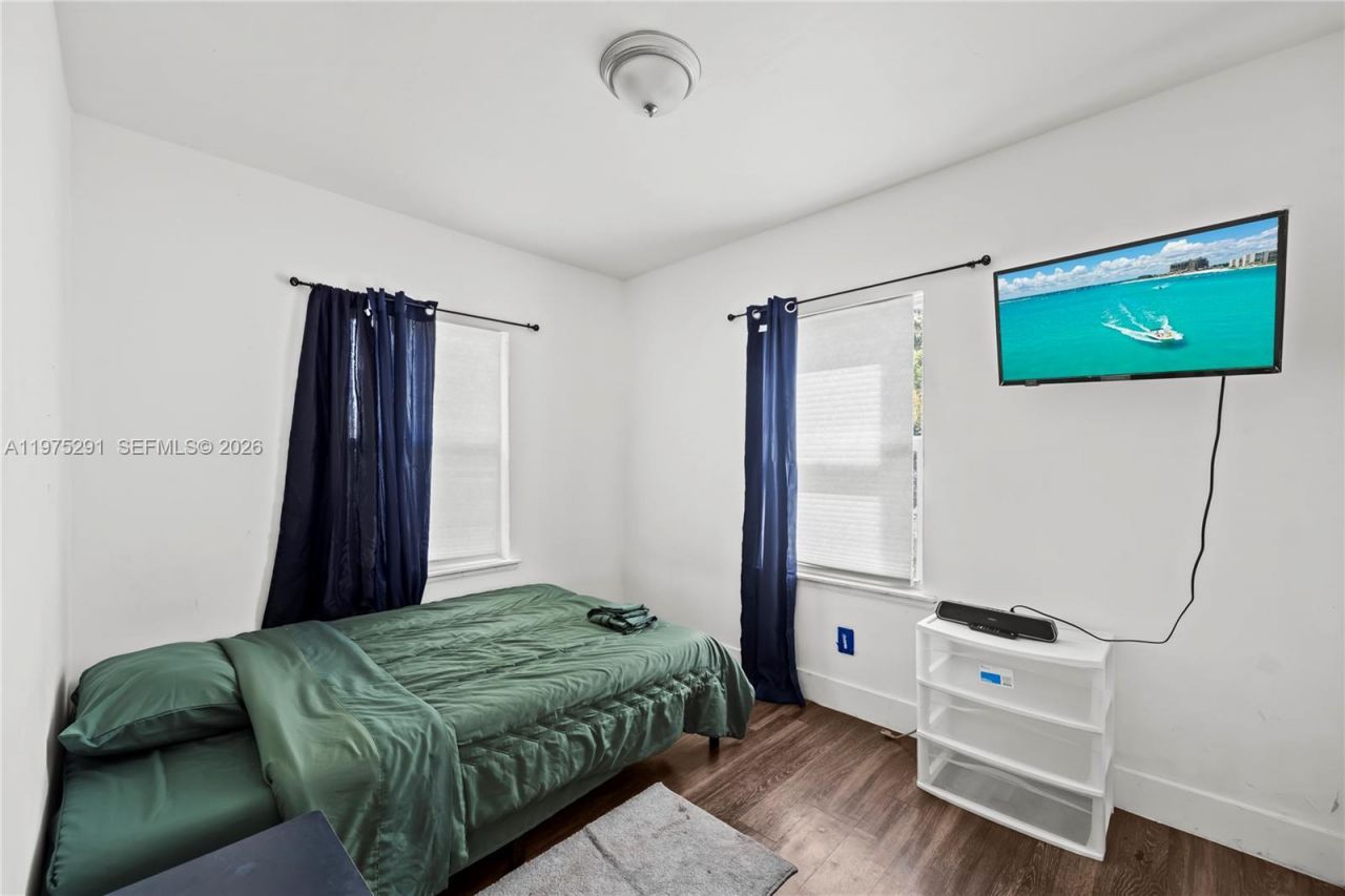 919 NW 66th St, Miami, FL 33150 Photo