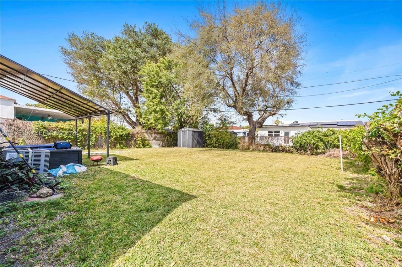 919 NW 66th St, Miami, FL 33150 Photo