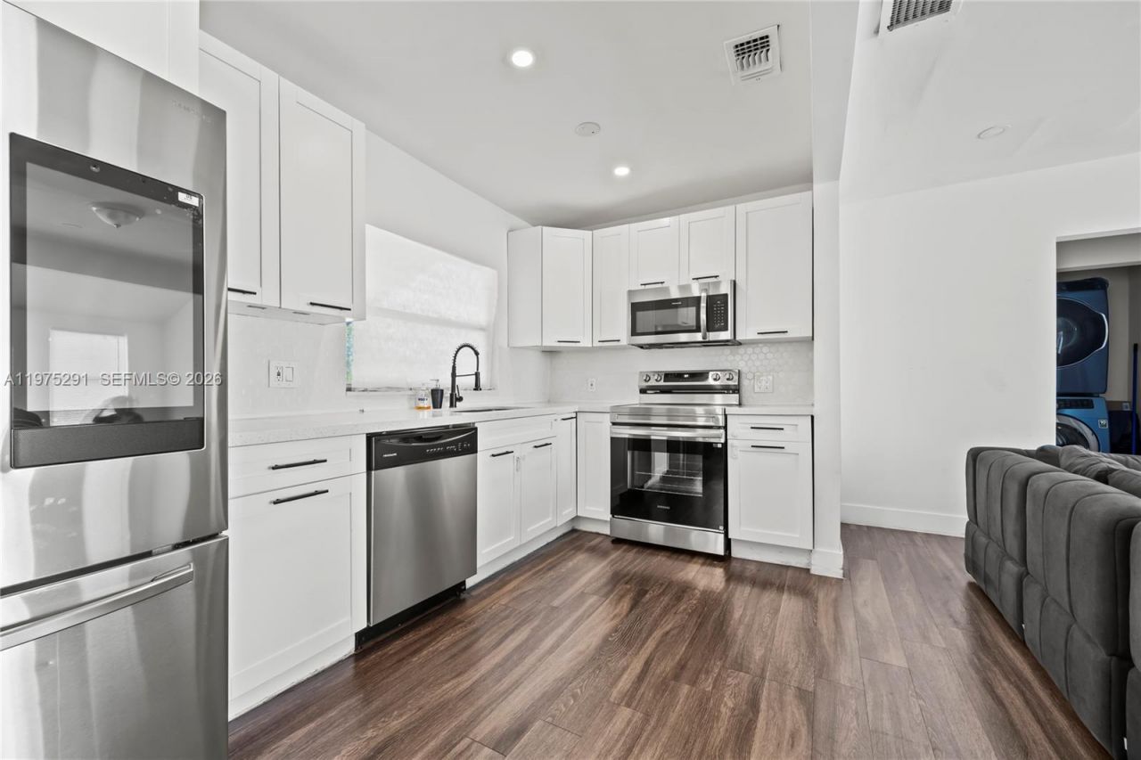 919 NW 66th St, Miami, FL 33150 Photo