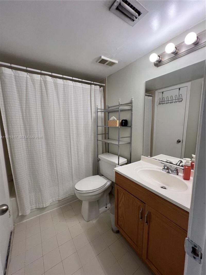 8580 SW 212th St, Unit 304, Cutler Bay, FL 33189 Photo