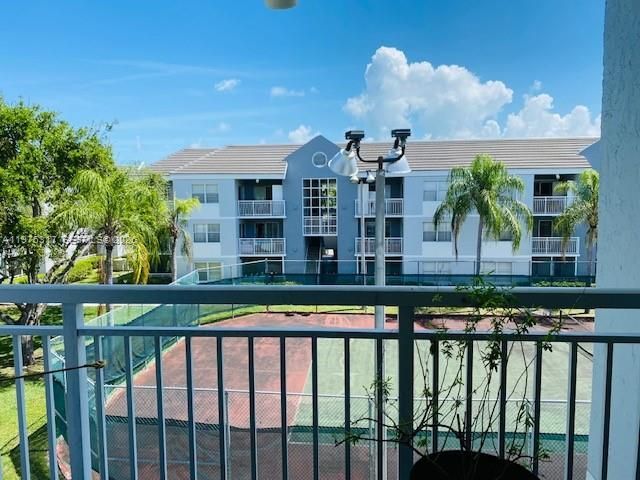 8580 SW 212th St, Unit 304, Cutler Bay, FL 33189 Photo
