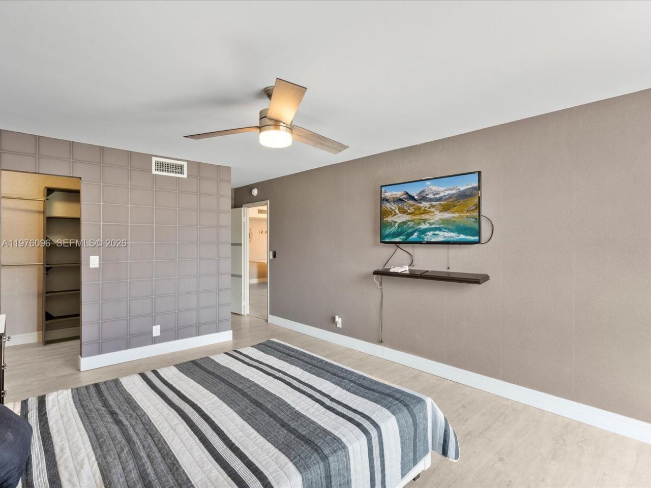 1500 S Ocean Dr, Unit 3G, Hollywood, FL 33019 Photo