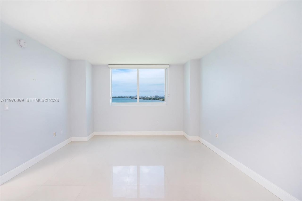 1800 N Bayshore Dr, Unit 2503, Miami, FL 33132 Photo