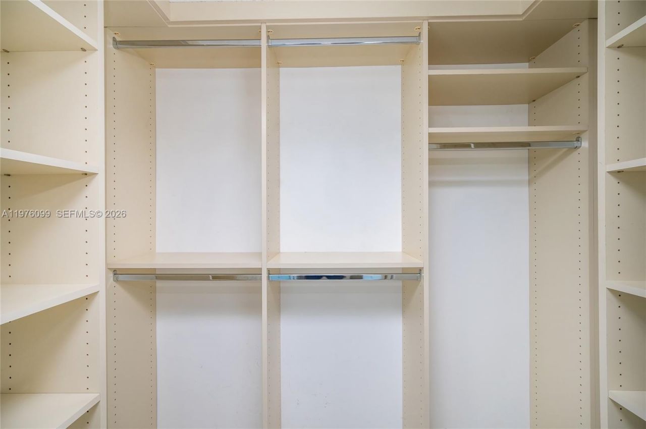 1800 N Bayshore Dr, Unit 2503, Miami, FL 33132 Photo