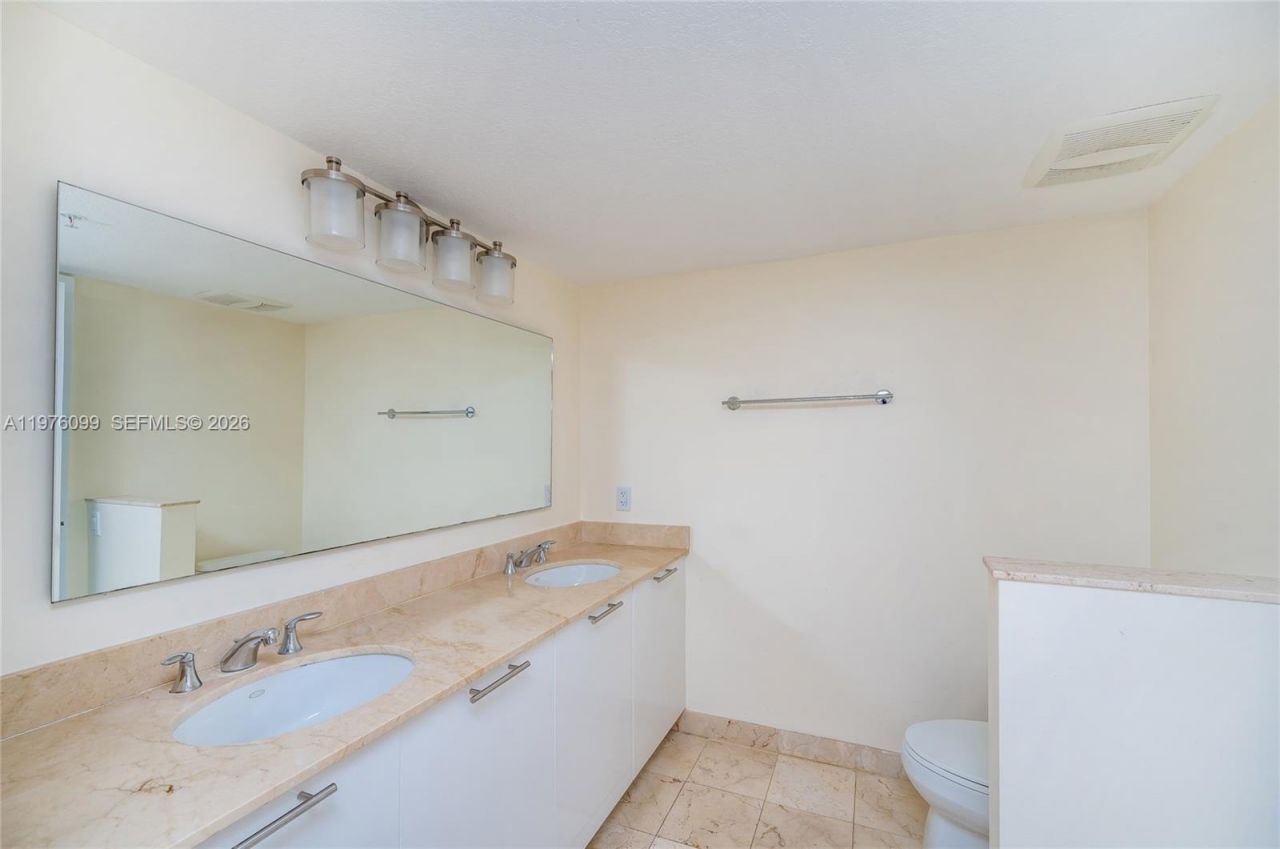 1800 N Bayshore Dr, Unit 2503, Miami, FL 33132 Photo