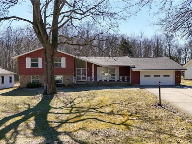 36470 Timberlane Drive, Solon, OH 44139 Photo 2