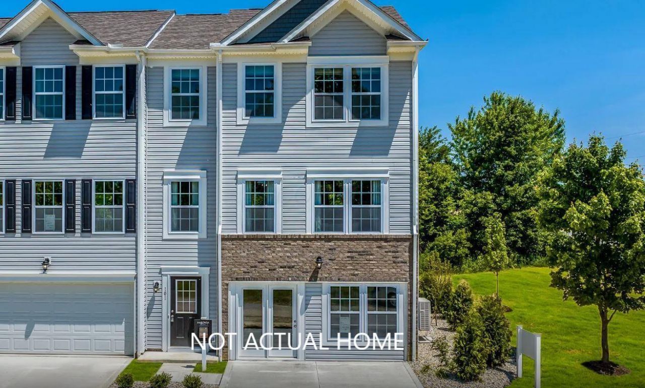 5962 Abernathy Lane, Columbus, OH 43232 Main Photo