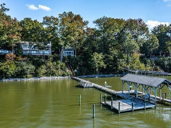 1718 Mariners Woods Drive, HARTFIELD, VA 23071