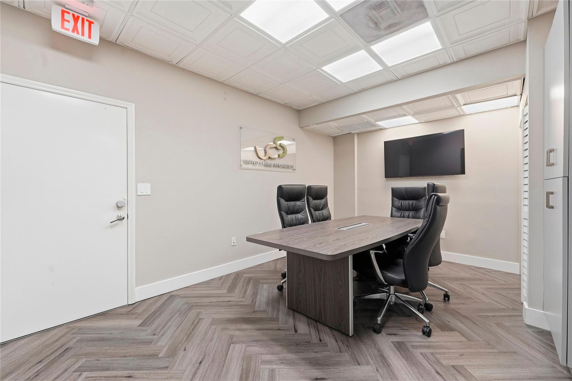 520 NW 165th Street Road, Miami, FL 33169 Photo