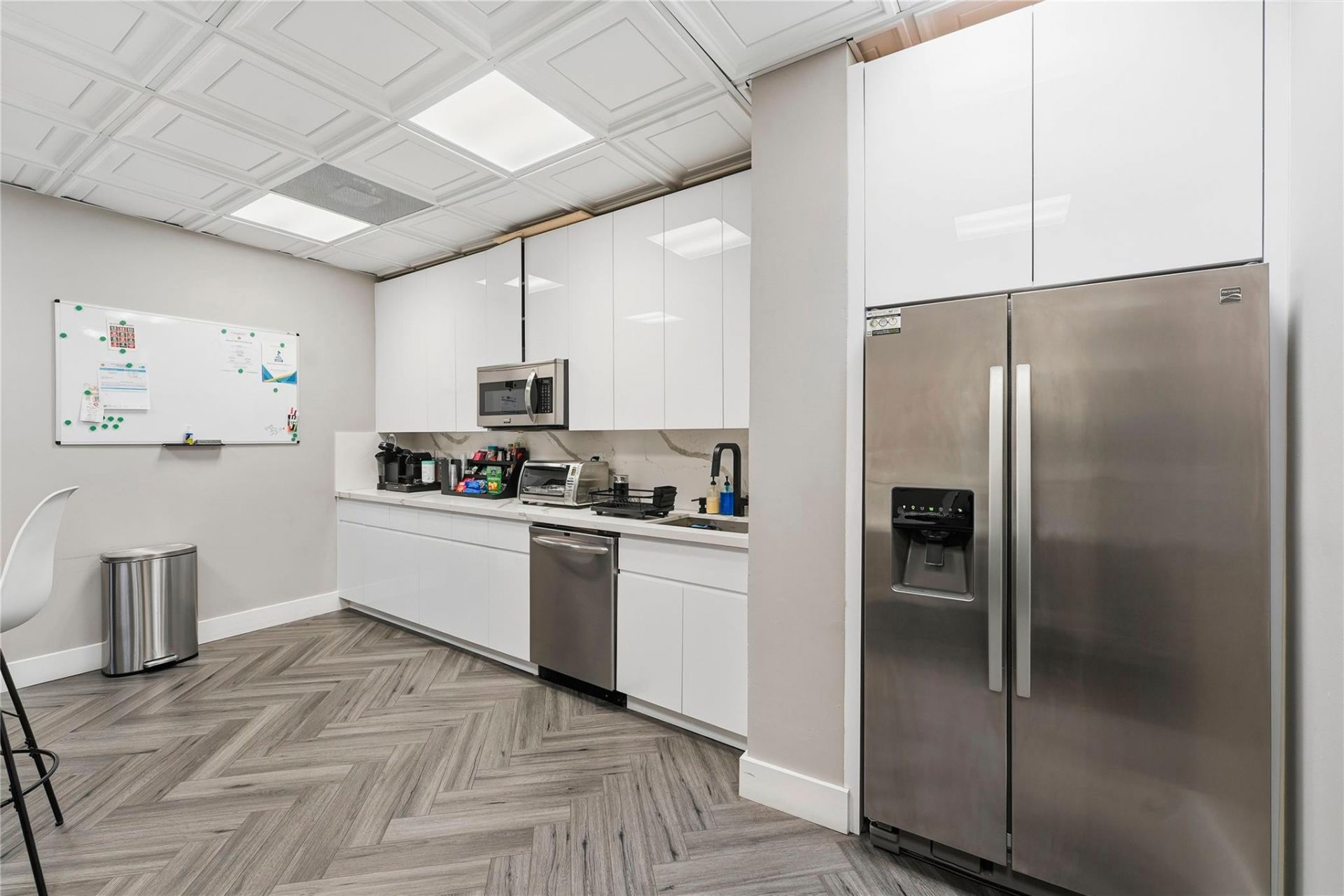 520 NW 165th Street Road, Miami, FL 33169 Photo