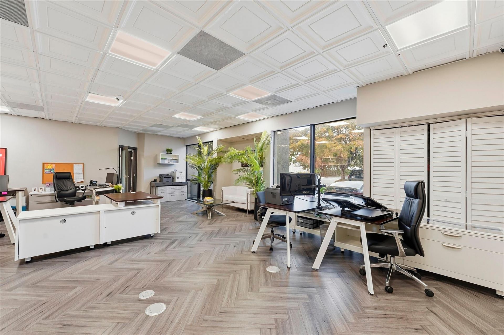 520 NW 165th Street Road, Miami, FL 33169 Photo