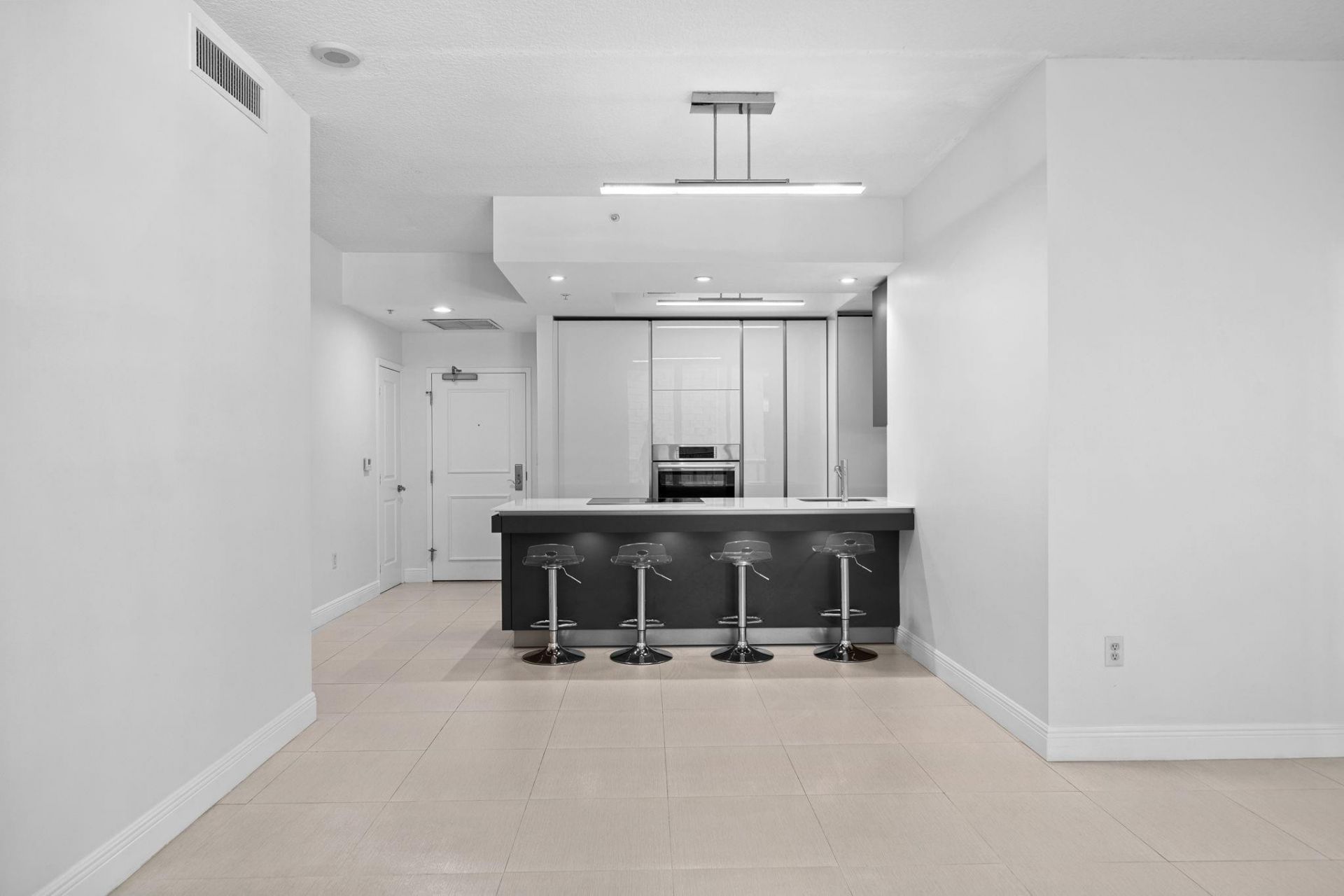 347 N New River Drive, Unit 205, Fort Lauderdale, FL 33301 Photo