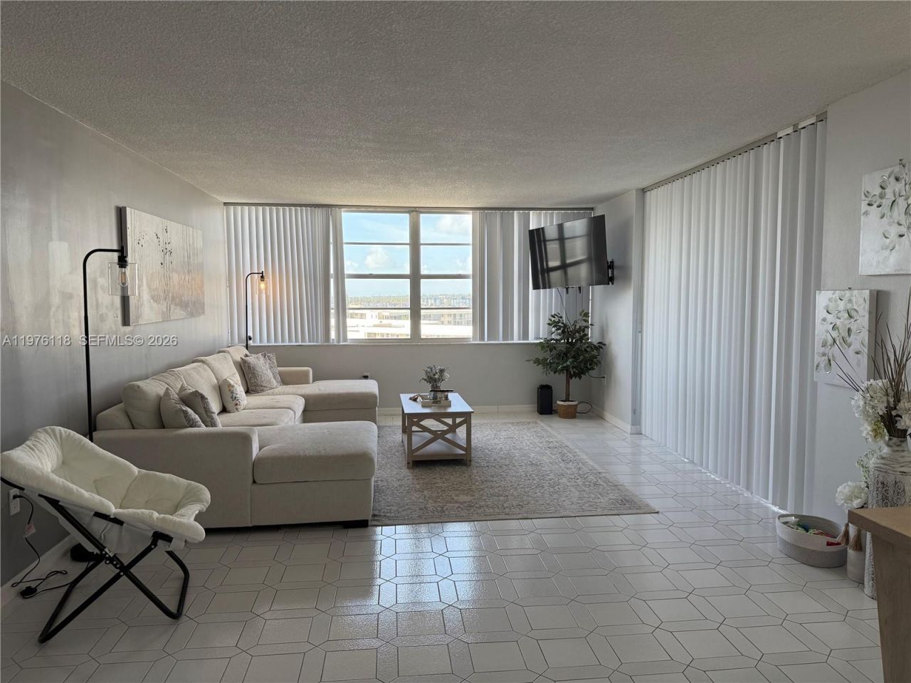 18011 Biscayne Blvd, Unit 805, Aventura, FL 33160 Photo