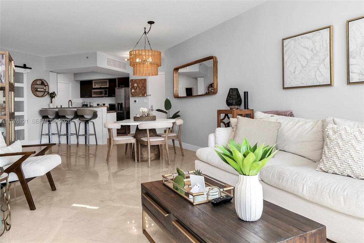 9066 SW 73rd Ct , Unit 910, Miami, FL 33156 Photo