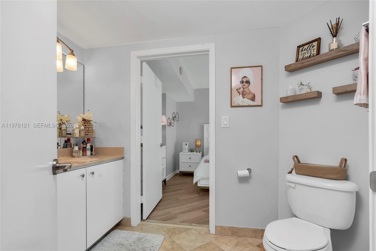 9066 SW 73rd Ct , Unit 910, Miami, FL 33156 Photo