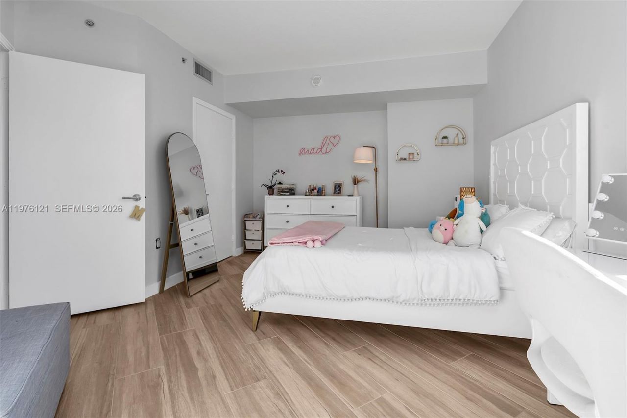 9066 SW 73rd Ct , Unit 910, Miami, FL 33156 Photo