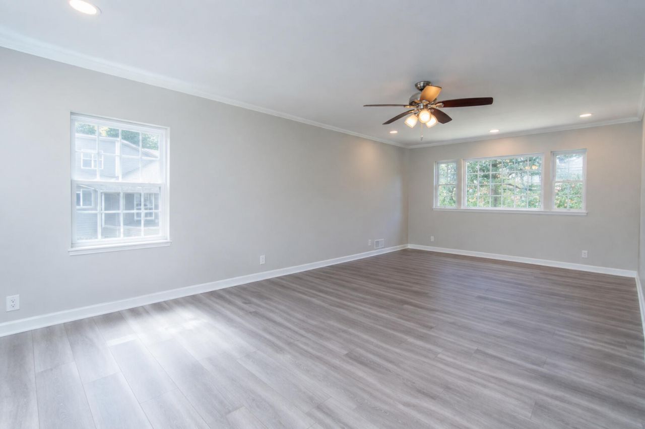 104 Race Club Road Photo 14