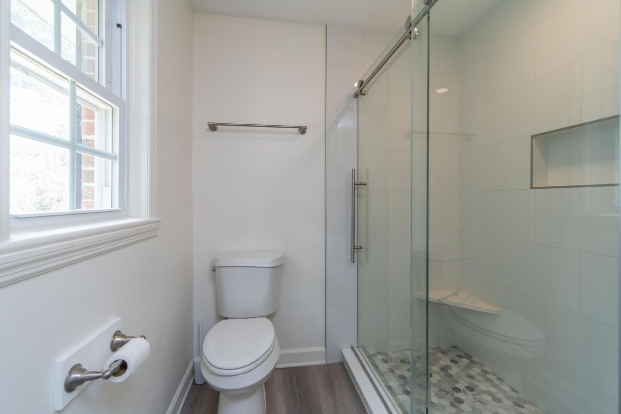 104 Race Club Road Photo 19