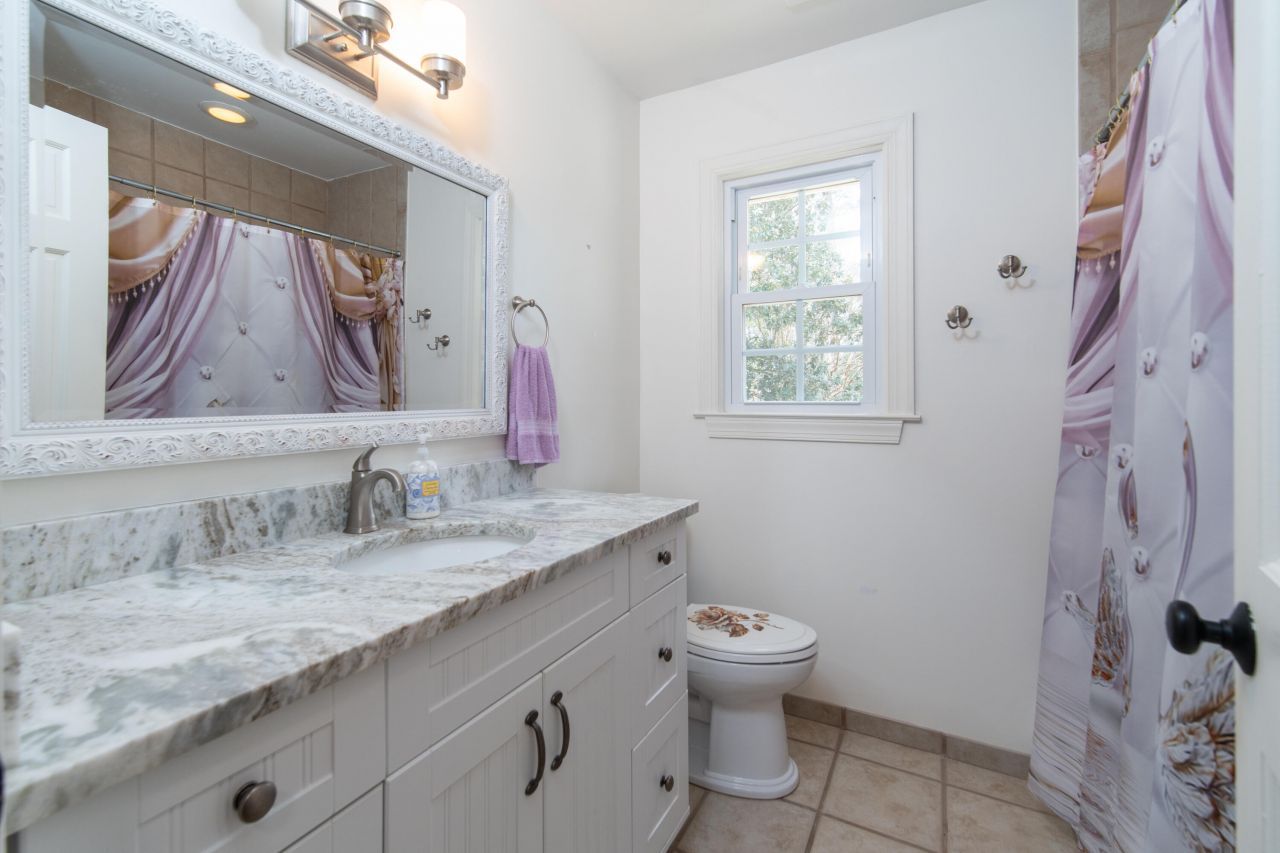 104 Race Club Road Photo 25