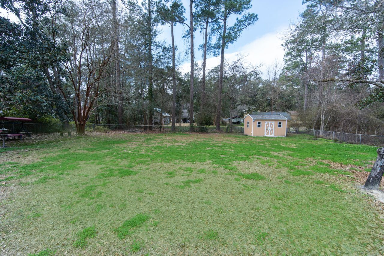 104 Race Club Road Photo 33