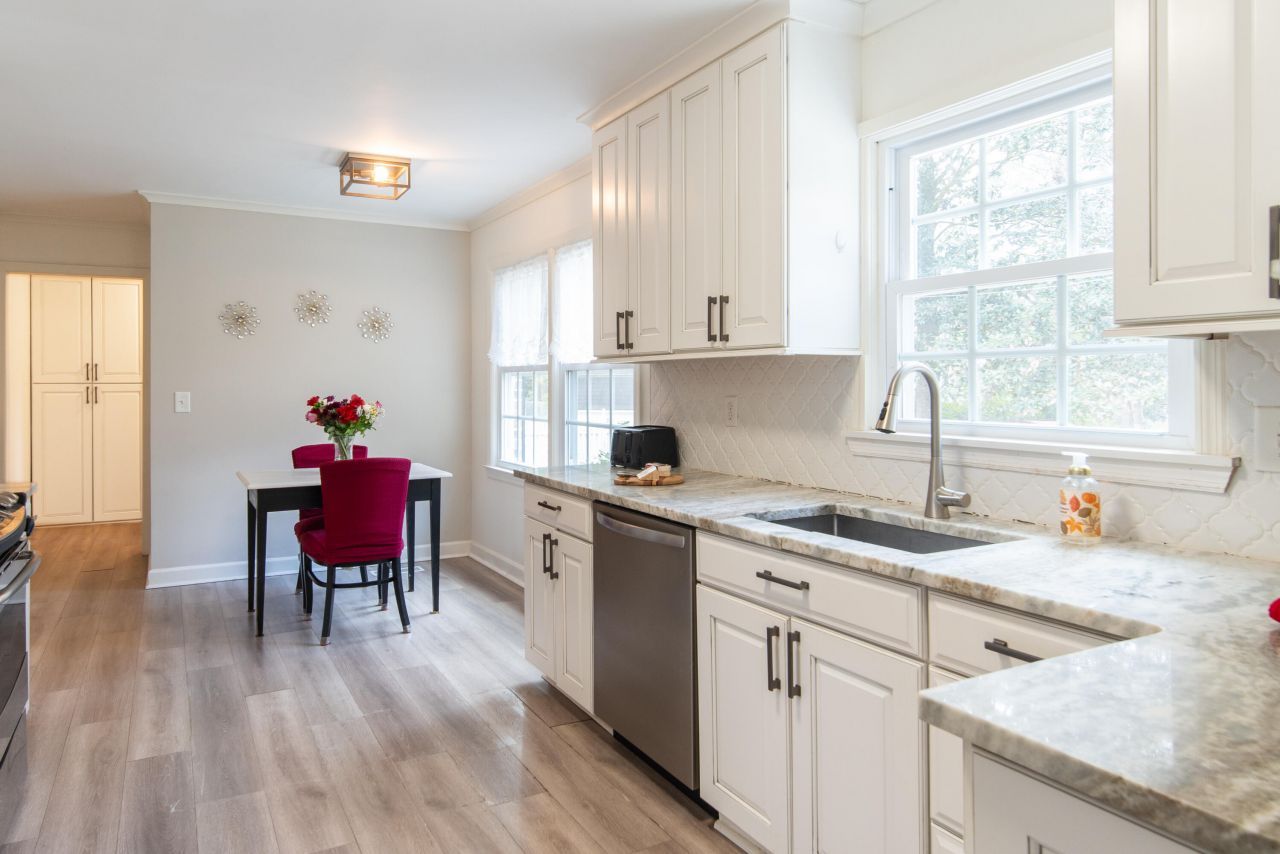 104 Race Club Road Photo 4