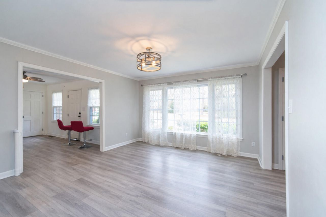 104 Race Club Road Photo 7