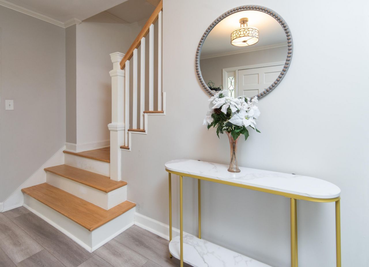 104 Race Club Road Photo 8