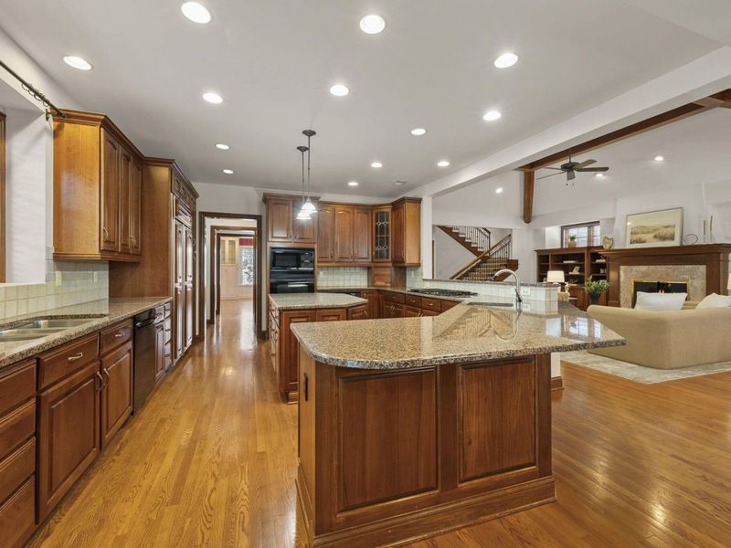 3414 Loire Lane, Columbus, OH 43221 Photo 10