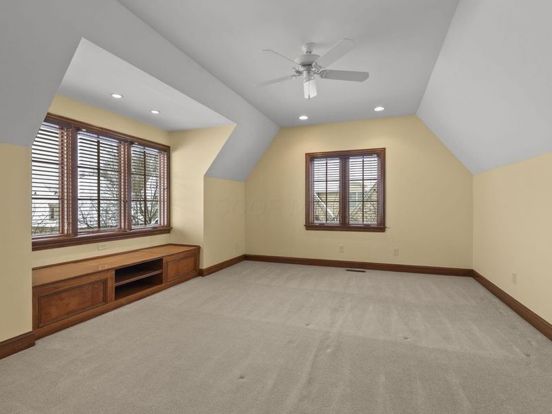 3414 Loire Lane, Columbus, OH 43221 Photo 28