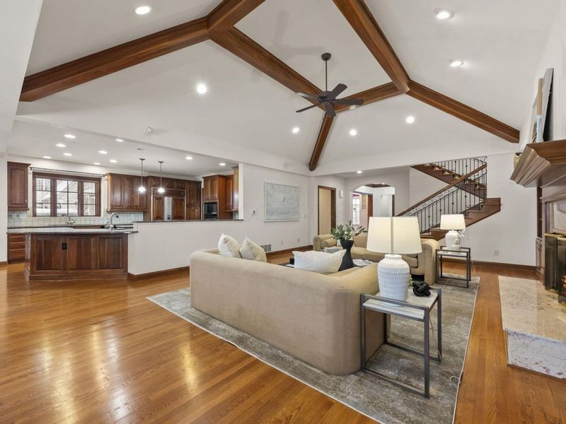 3414 Loire Lane, Columbus, OH 43221 Photo 9