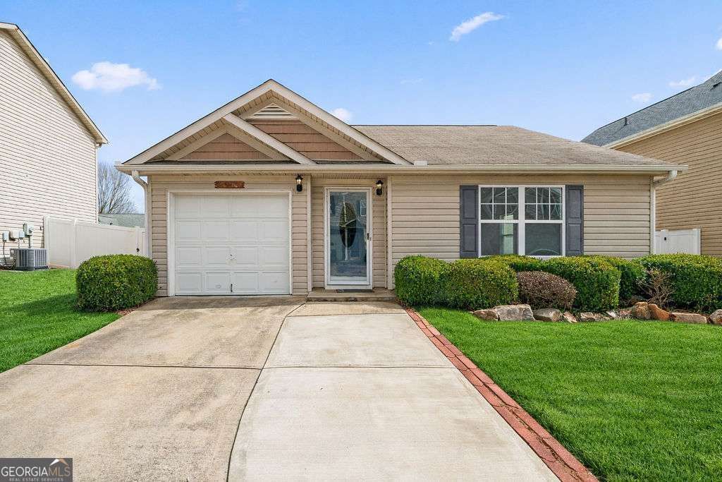 77 Hill Side Way, Hiram, GA 30141 Main Photo