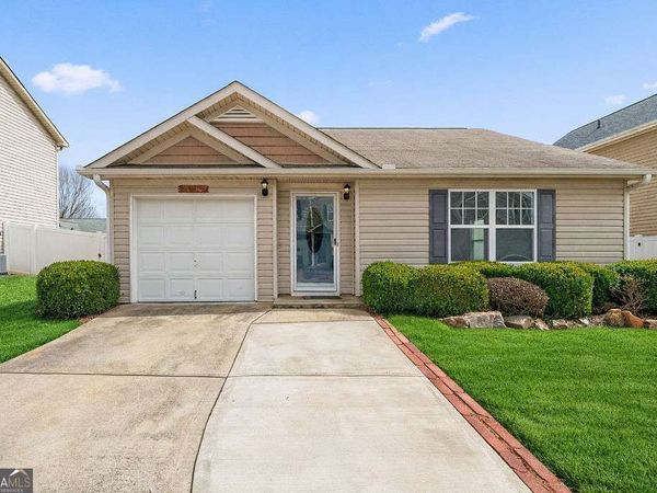 77 Hill Side Way, Hiram, GA 30141