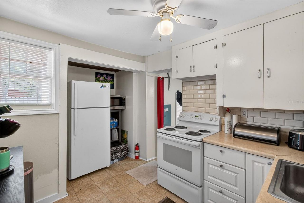 322 47th Street N, Saint Petersburg, FL 33713 Photo