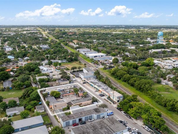 341 SE 2nd Ave, Delray Beach, FL 33483